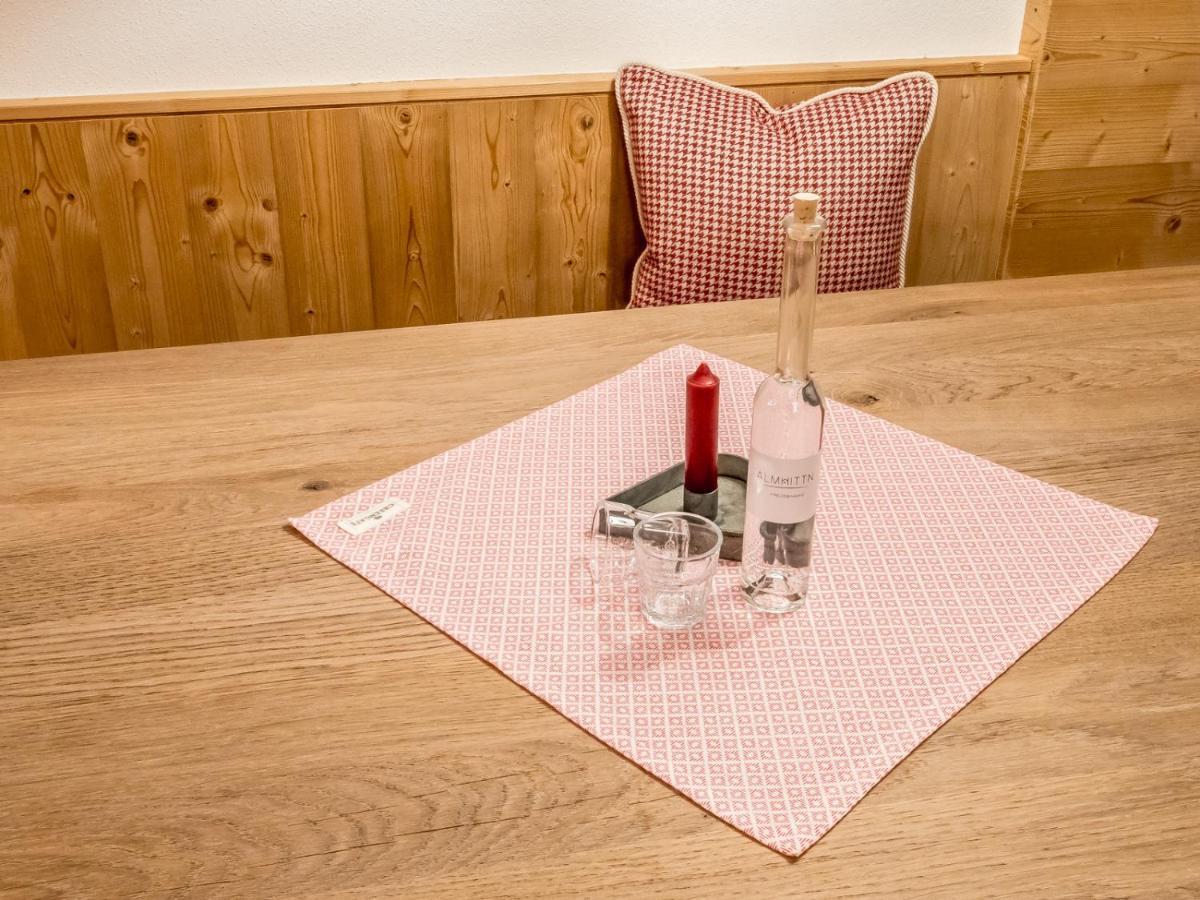 Almhittn - Luxus Appartements フィンケンベルク エクステリア 写真