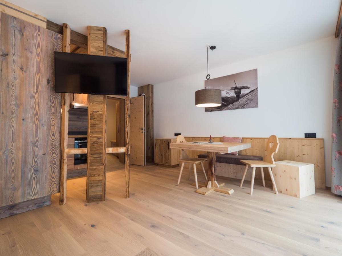 Almhittn - Luxus Appartements フィンケンベルク エクステリア 写真