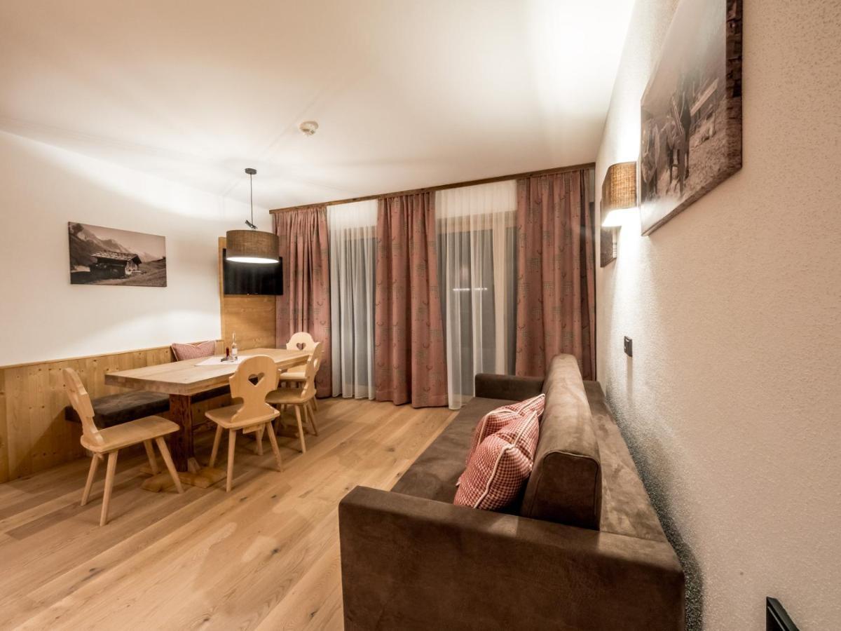 Almhittn - Luxus Appartements フィンケンベルク エクステリア 写真