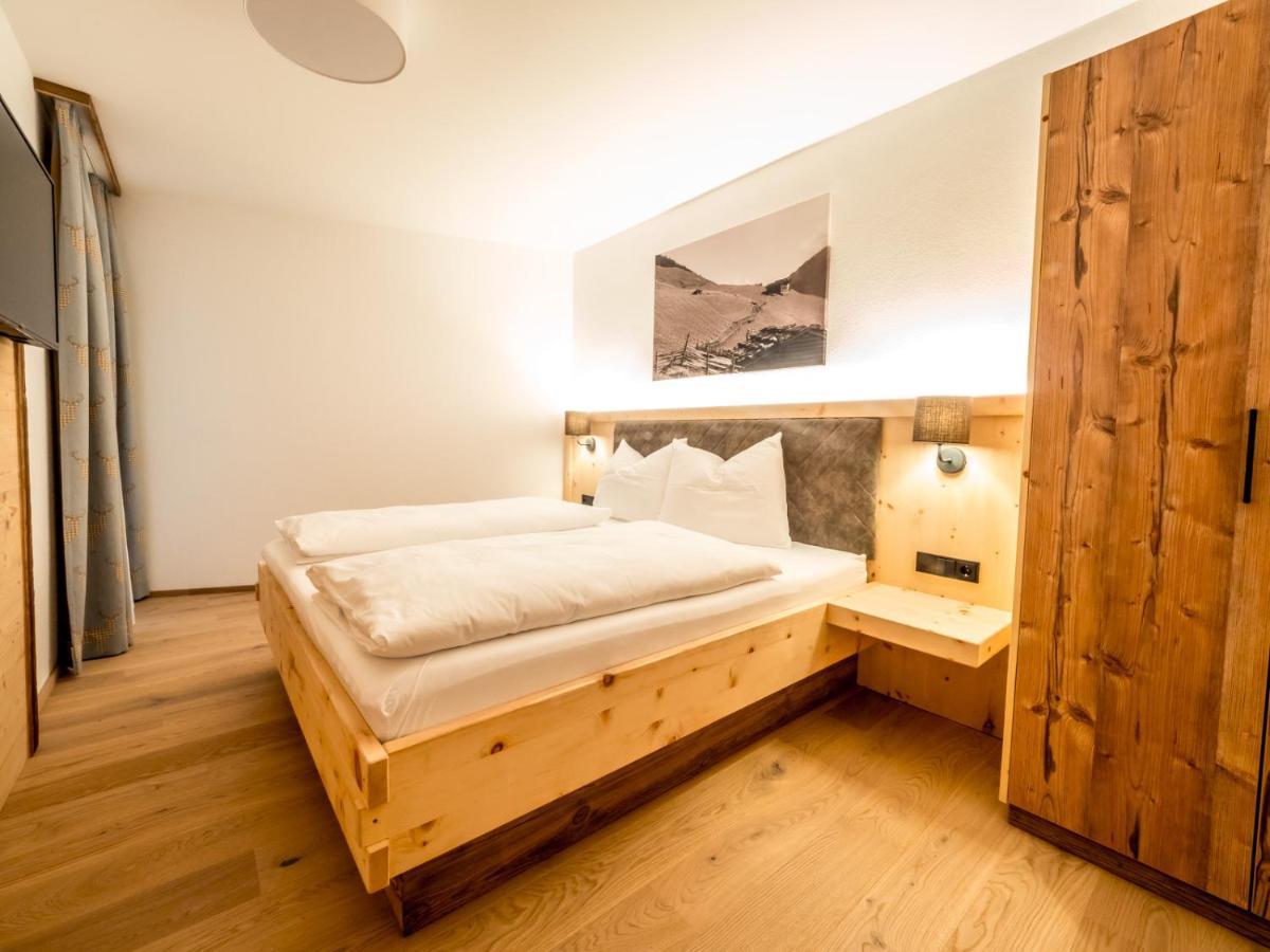 Almhittn - Luxus Appartements フィンケンベルク エクステリア 写真