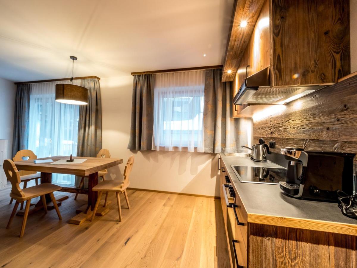 Almhittn - Luxus Appartements フィンケンベルク エクステリア 写真